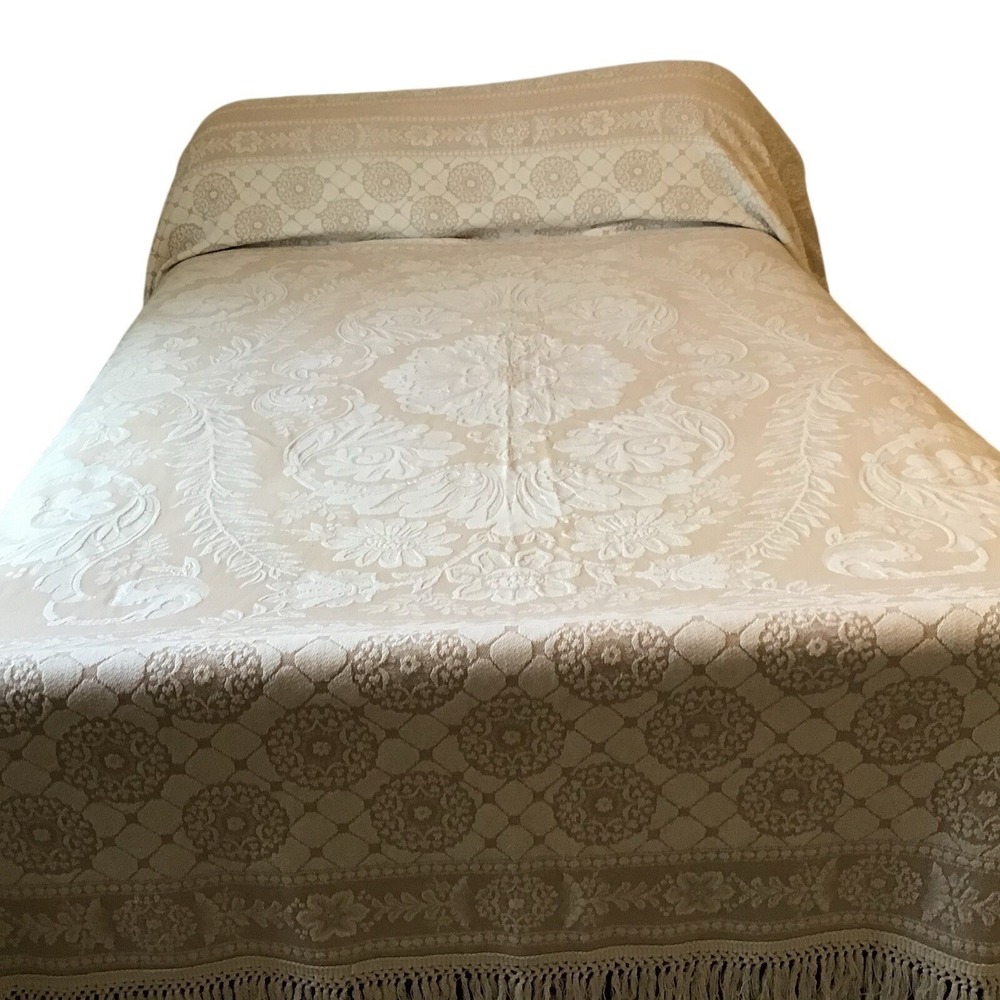 Vintage Chenille Bedspread Full Queen Off White Floral Fringe Cottagecore 93x100